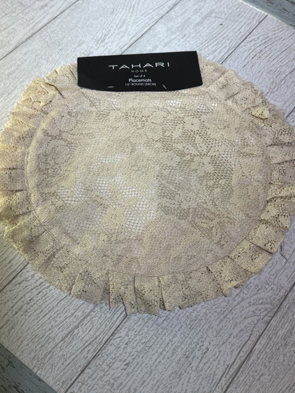 4 PC Tahari Placemat Set Round 15" LACE - 4 Placemats Luxury Elegant Home Decor